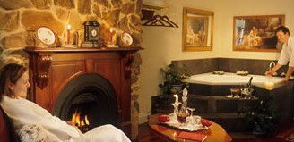 Paringa House B&B Stone Cottages - Sunshine Coast Guide 1