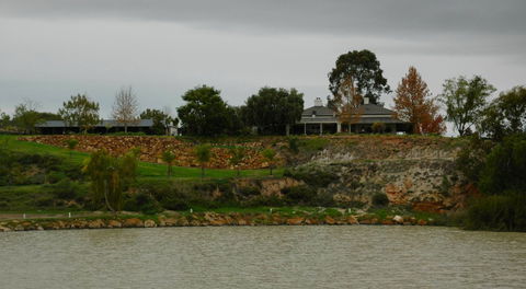 Paringa House B&B Stone Cottages - Sunshine Coast Guide 7