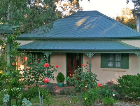 St Helens - Fettlers Cottage - Sunshine Coast Guide 3