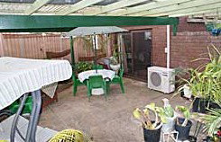 Rick And Marie's Place - Sunshine Coast Guide 2