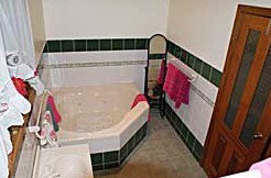 Rick And Marie's Place - Sunshine Coast Guide 3