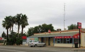 Lochiel Hotel - Sunshine Coast Guide 1
