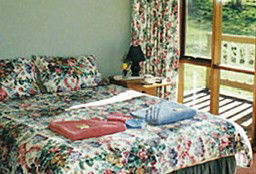 Southern Ocean Retreats - Deep Creek Homestead - Sunshine Coast Guide 1