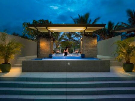 Coconut Grove Apartments Port Douglas - Sunshine Coast Guide 1