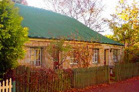 Colonial Cottages Of Ross - Captain Samuels Cottage - Sunshine Coast Guide 0