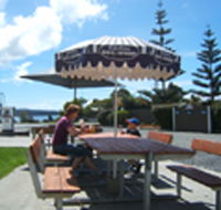 Hillcrest Caravan Park - Sunshine Coast Guide