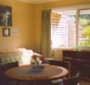 Summer Sett Holiday Unit - Sunshine Coast Guide