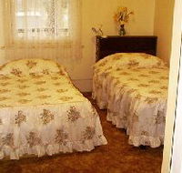 Imperial Hotel - Sunshine Coast Guide