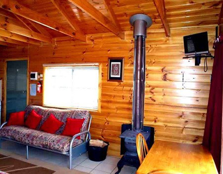 Rainbow Retreat Wilderness Eco Cabins - Sunshine Coast Guide 1