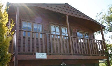 Cedar Cottages Blackmans Bay - Sunshine Coast Guide 1