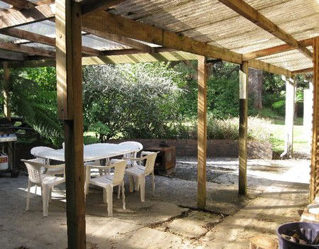 Strahan Backpackers YHA - Sunshine Coast Guide 4
