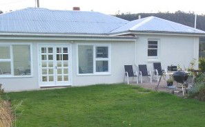 Castle Forbes Bay House - Sunshine Coast Guide 1