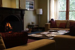 Franklin Manor - Sunshine Coast Guide 2