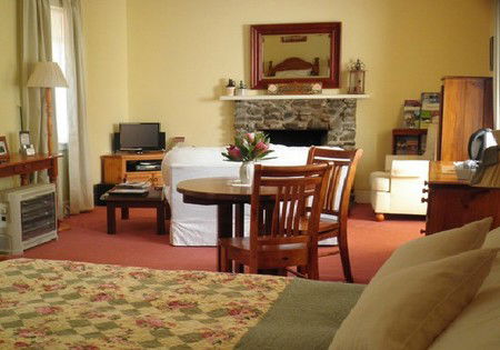 Camellia Cottage At Maple Hill - Sunshine Coast Guide 1