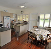 Cairns Holiday Homes Wilks House - Sunshine Coast Guide