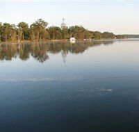 Bentley Waterfront - Sunshine Coast Guide
