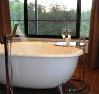 Melawondi Spring Retreat - Sunshine Coast Guide
