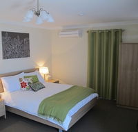 West Wing Guest House - Sunshine Coast Guide