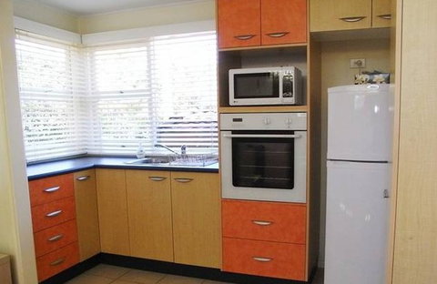 A Husky Sea-Esta - Sunshine Coast Guide 3