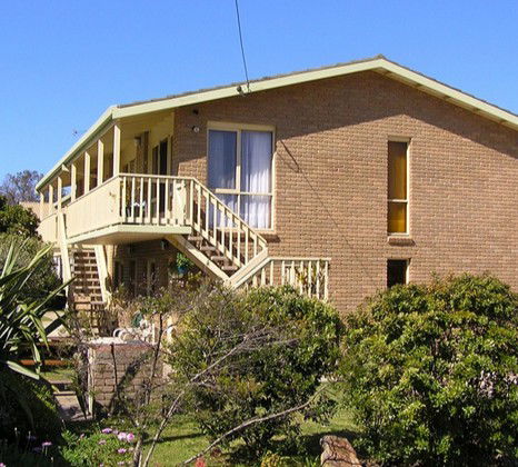Caribou Close - Unit 1 - Sunshine Coast Guide 2