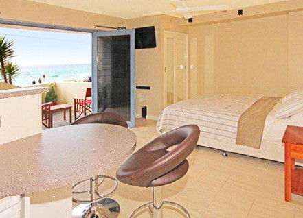 Aqua Shores Mollymook Beach - Sunshine Coast Guide 0