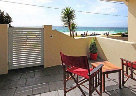 Aqua Shores Mollymook Beach - Sunshine Coast Guide 1