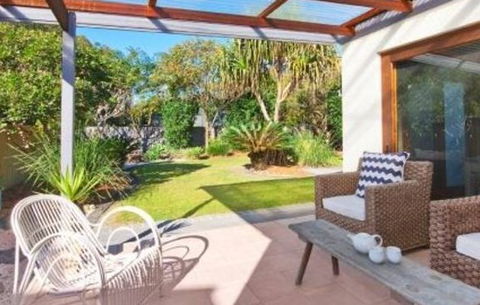 A Surfers Rest - Sunshine Coast Guide 5