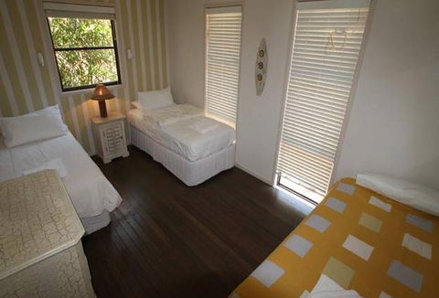 Absolute Moondarah - Sunshine Coast Guide 2