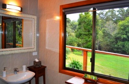 A Waterfall Hideout-Rainforest Cabin For Couples - Sunshine Coast Guide 1