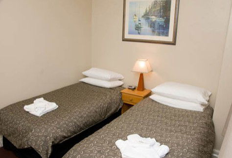 Alpine Hotel - Sunshine Coast Guide 3