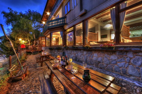 Candlelight Lodge - Sunshine Coast Guide 4