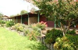 Altamira Retreat - Sunshine Coast Guide 4