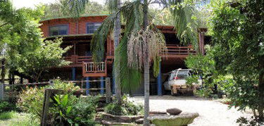 Bass Lodge - Sunshine Coast Guide 0