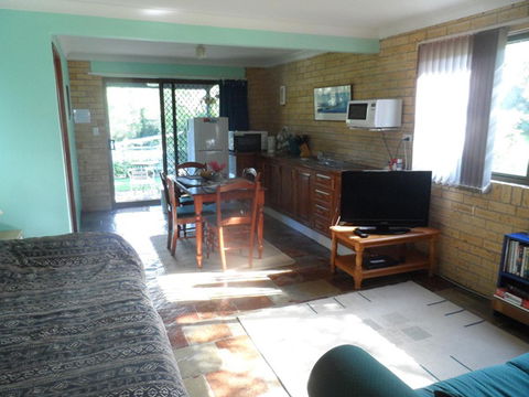 Ocean Dreaming Holiday Accommodation - Sunshine Coast Guide 3