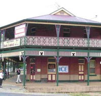 Henty Central Bed and Breakfast - Sunshine Coast Guide