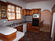 Central Court Apartments - Sunshine Coast Guide 4