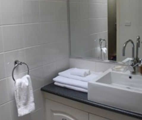 Cherry Tree Guesthouse - Sunshine Coast Guide 4