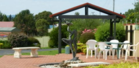 Clansman Motel - Sunshine Coast Guide 0