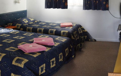 Altona Motel - Sunshine Coast Guide 0