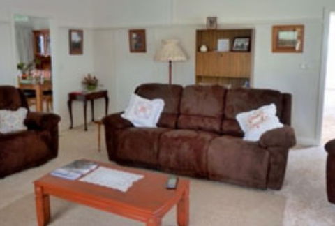 Brookmount Retreat - Sunshine Coast Guide 0