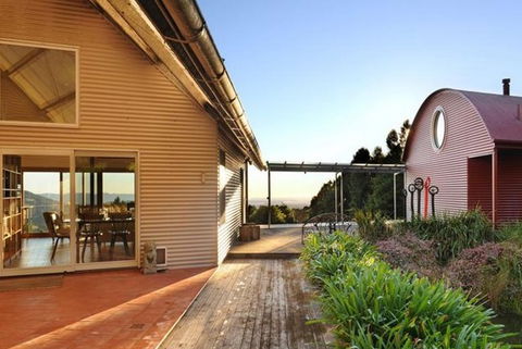 Cloud Break - Sunshine Coast Guide 2