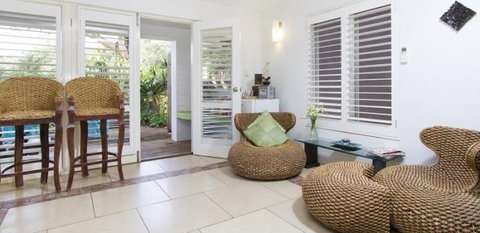 Above Wollongong At Pleasant Heights Bed And Breakfast - Sunshine Coast Guide 0