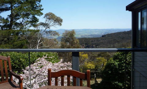 Clairvaux Cottages - Sunshine Coast Guide 1