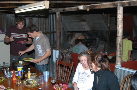 Blue Hills Farm Retreat - Sunshine Coast Guide 0