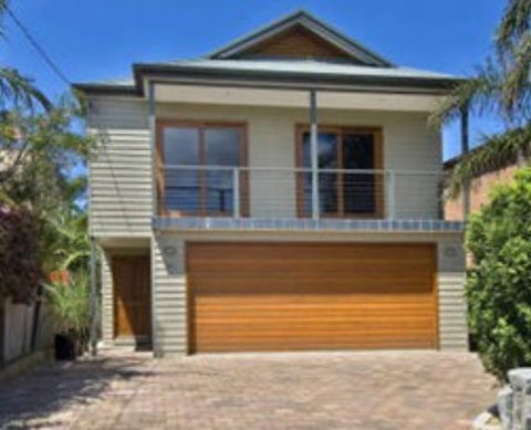 A Beach House Near Manly Two - Sunshine Coast Guide 0