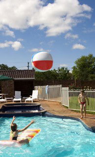 Acacia Motor Lodge - Sunshine Coast Guide 0