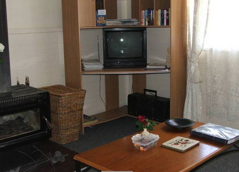 Cass Cottage Kandos - Sunshine Coast Guide 2