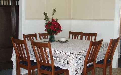 Cass Cottage Kandos - Sunshine Coast Guide 4