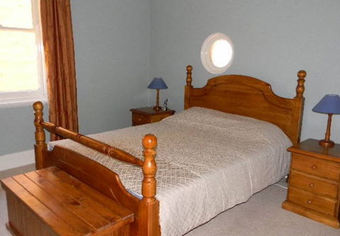 Chuck's Place - Sunshine Coast Guide 1