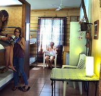 Woolshed Backpackers - Sunshine Coast Guide